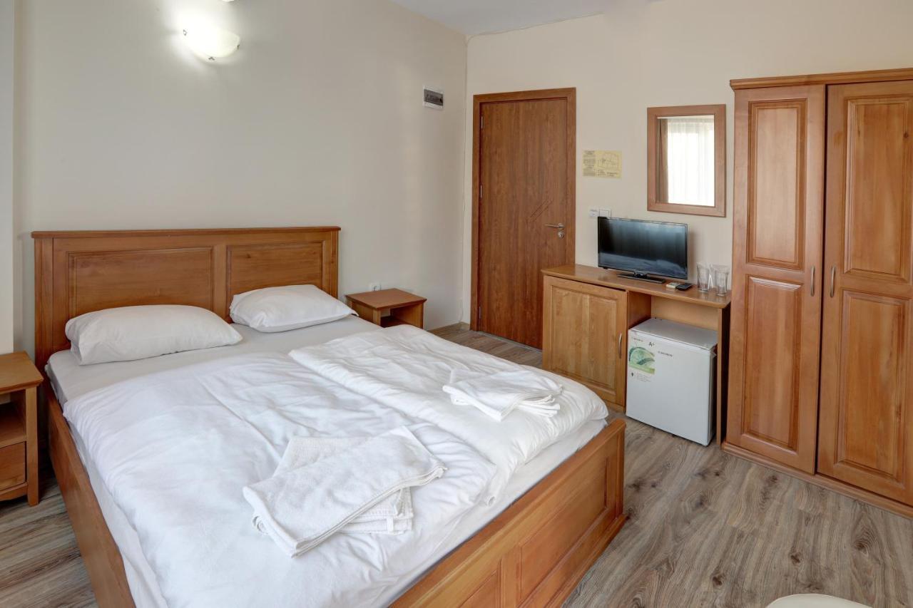 Jupiter 1 Family Hotel Balchik Eksteriør billede