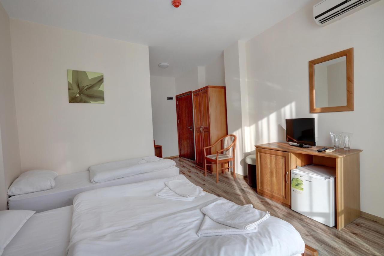 Jupiter 1 Family Hotel Balchik Eksteriør billede